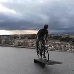 Toledo Flat, City Centre