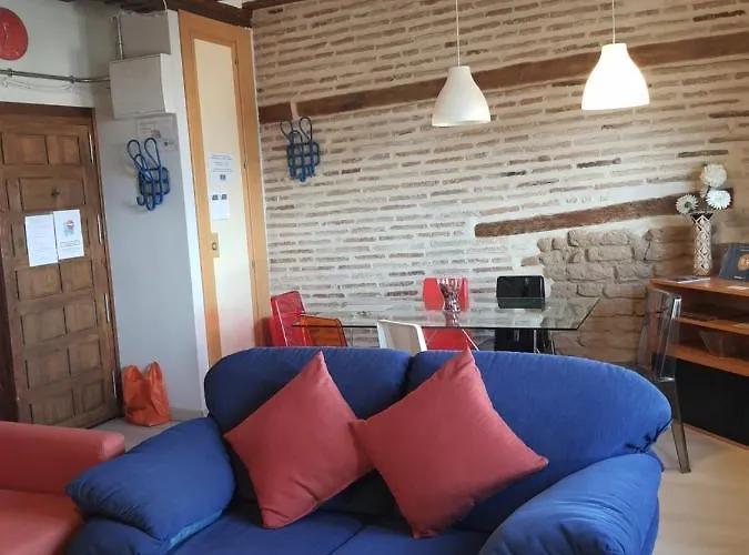 Toledo Flat, City Centre